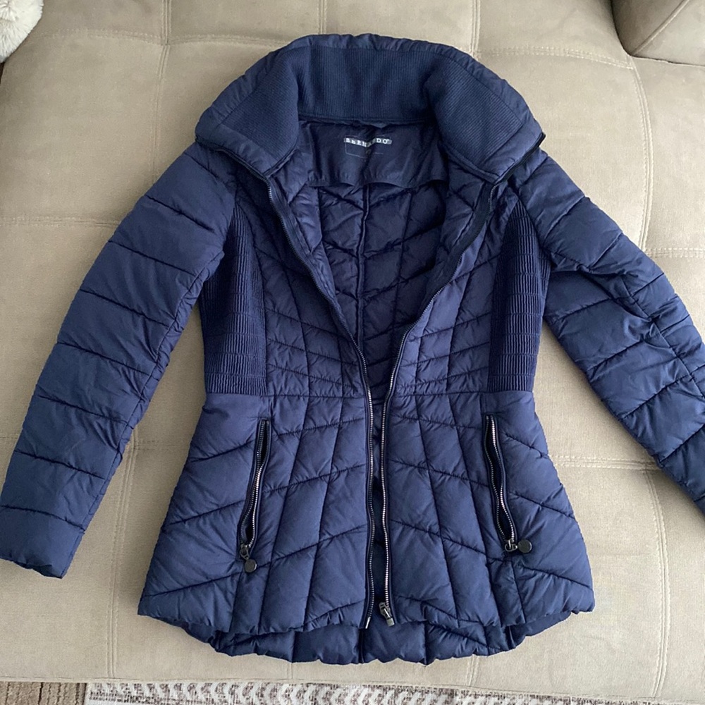 Bernardo jacket navy size small